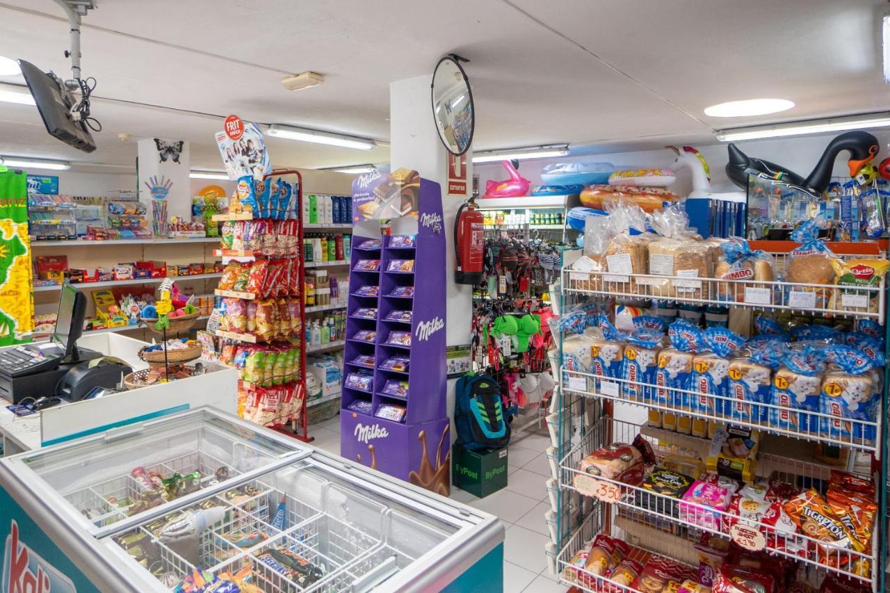 比塔罗拉兰萨罗特俱乐部酒店 卡门港 外观 照片